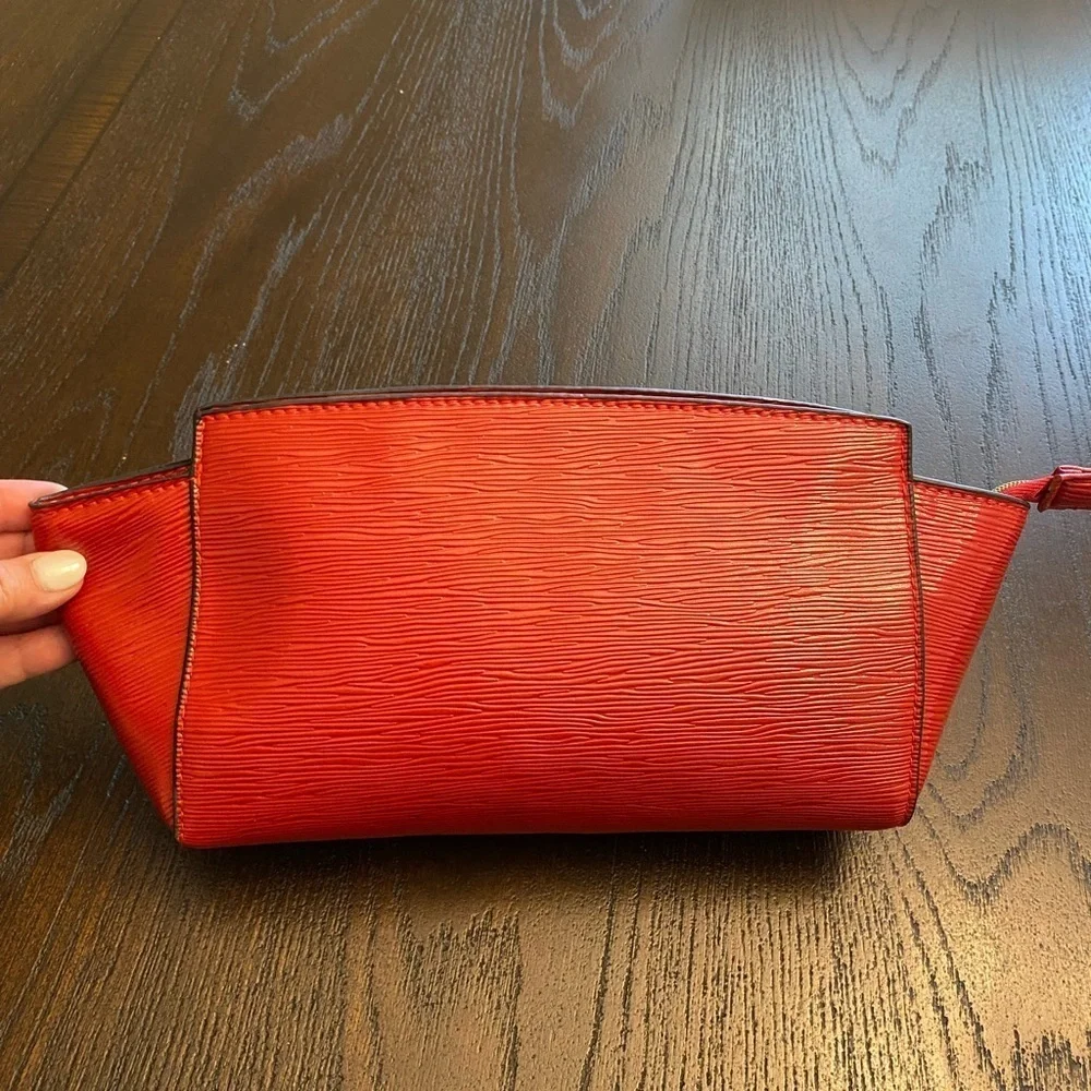 Estee Lauder Ruby Red Travel Bag